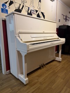Yamaha, U3S, full front view in polished white in the showroom