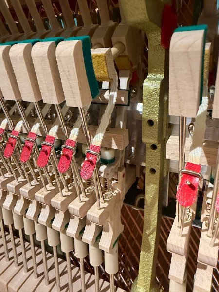 Yamaha, U3S, action levers and felt components close-up