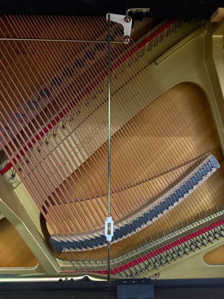Yamaha, U10A, 50728xx, soundboard, iron frame and strings inside the piano