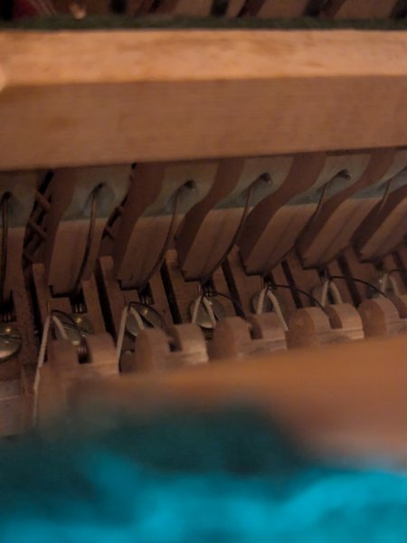 Yamaha, U3, lower internal action and felt rail detail