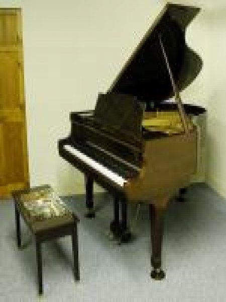 Kawai KG-2C Baby Grand Piano